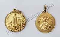 Medalha dourada com Aparição de Fátima e Sagrado Coração de Jesus